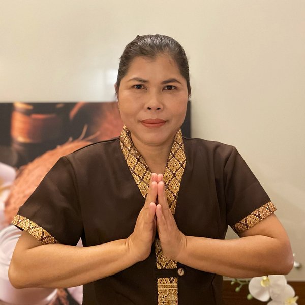 мастер тайского массажа Бини